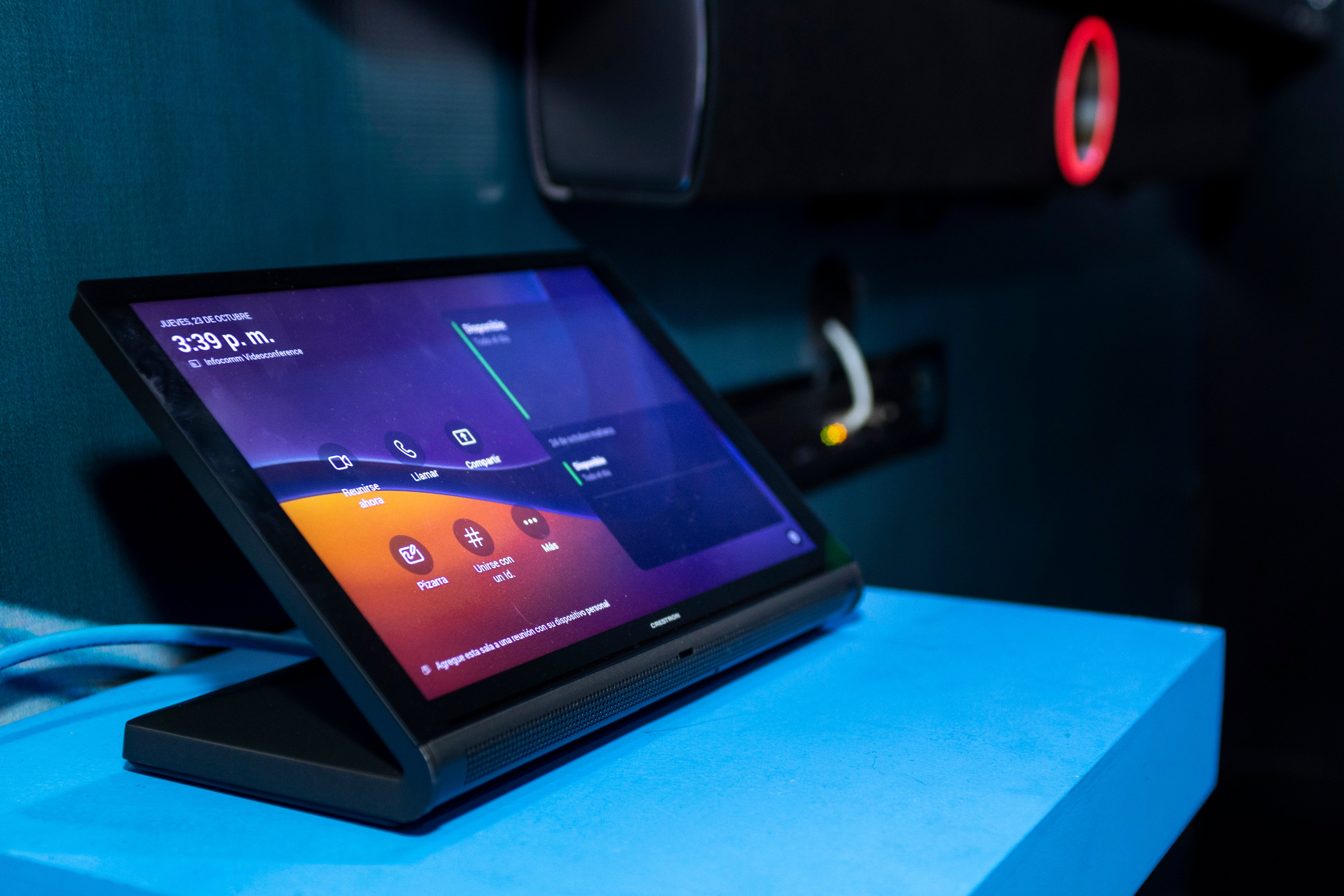 TECSOCRESTRON-IC2025-97